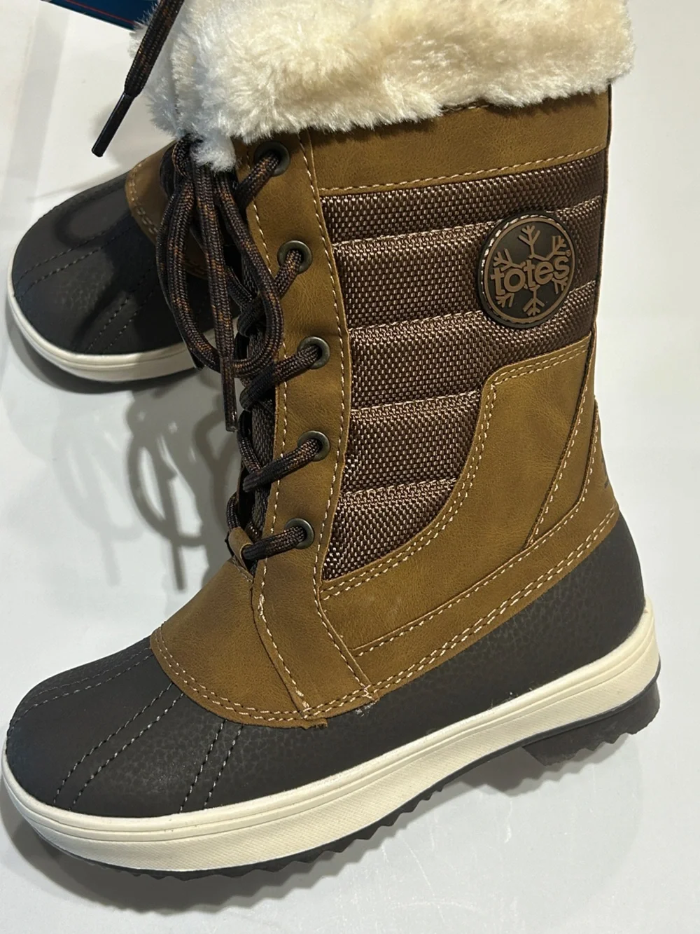 Totes Girls Size 12 Insulated Winter Boots Brown Black Faux Fur LaceUp Snow Boot